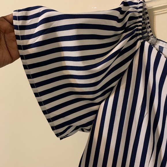 QED LONDON Stripped Tie Up Front Top size Large - Picture 7 of 14